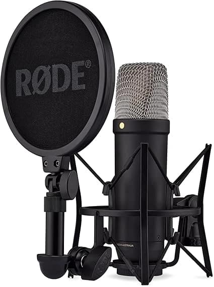 RØDE NT1 5ème Génération Microphone à condensateur de Studio à Grand diaphragme avec Sorties XLR et USB, Support Antichoc et Filtre Anti-Pop pour la, l'enregistrement Vocal et Le podcasting (Noir)